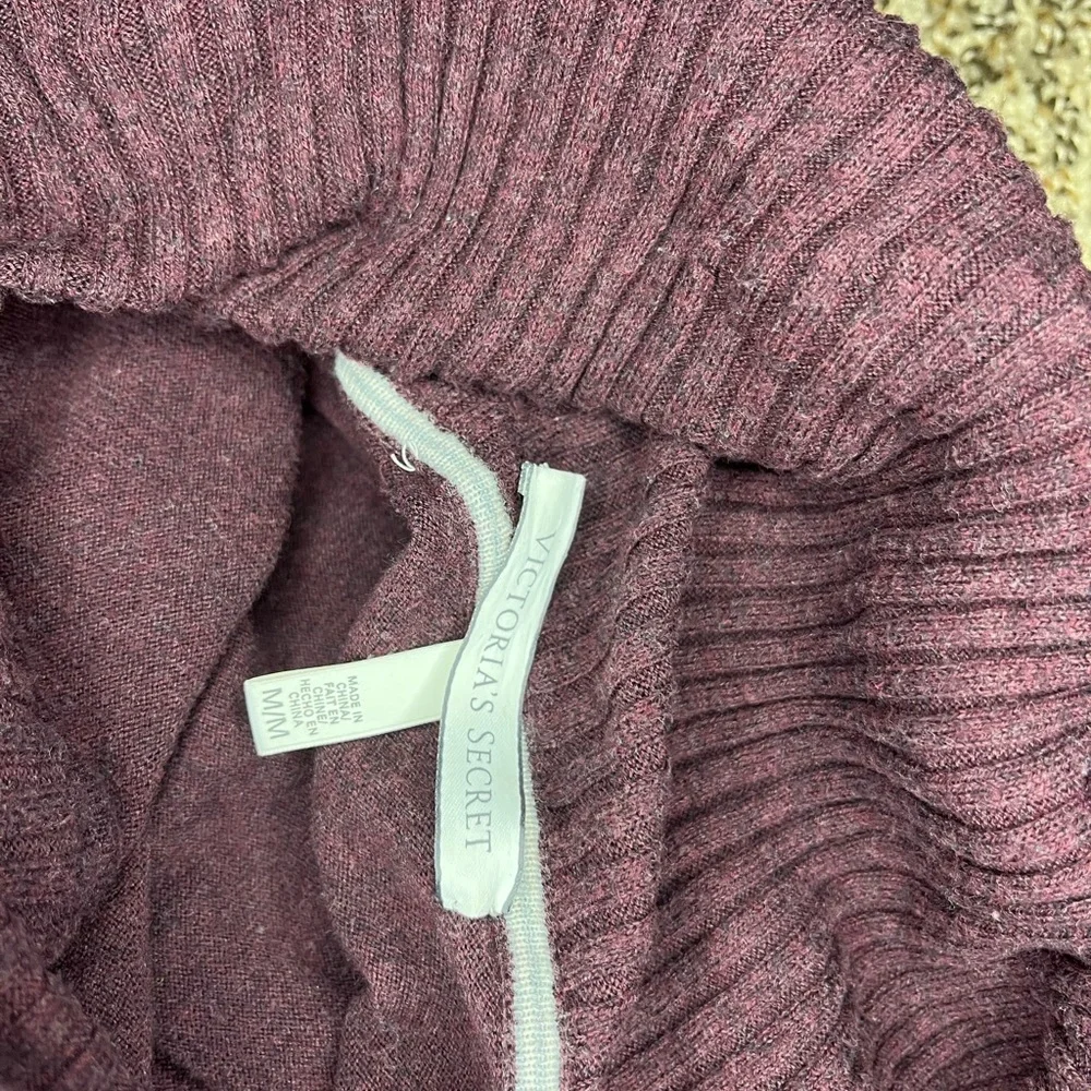 Vintage Victoria’s Secret Cotton/cashmere blend Cowl Neck Sweater - Picture 5 of 7